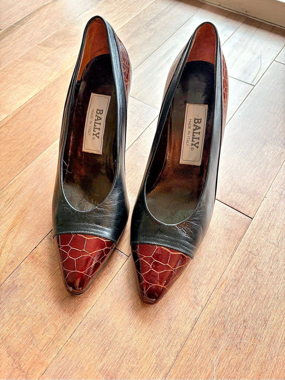 Vintage Bally Pointed Toe Pumps in Black & Brown US 7.5